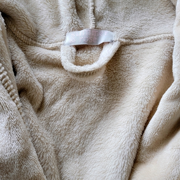 "Cozy Robe" - Picture 2 of 4